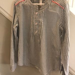 Girls 7/8 Cat & Jack long sleeve shirt.